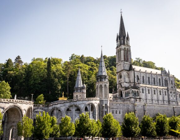 LOURDES, ORTHEZ, TARBES, HONDARRIBIA Y CUEVA DE BETHARRAM: 10 al 12 de Octubre