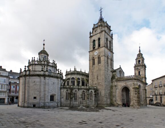 26 de Octubre: MERCADO EN MELIDE Y LUGO